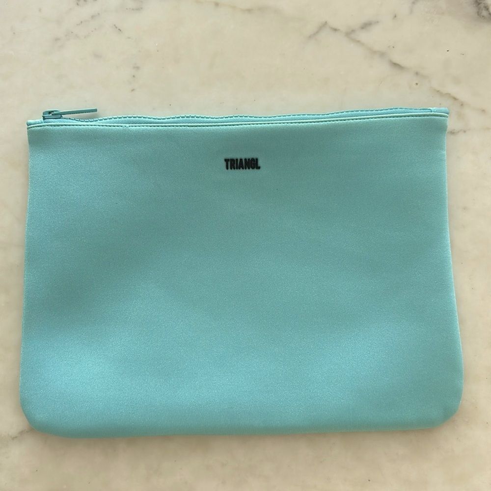 TRIANGL NEOPRENE Swim Travel or Makeup Bag LIGHT BLUE NEW